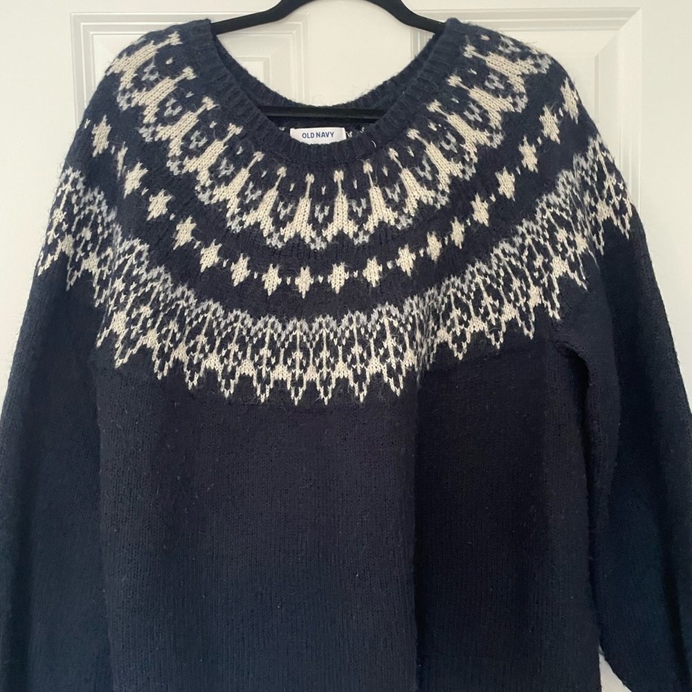 Old Navy Navy Blue and White Women's Sweater